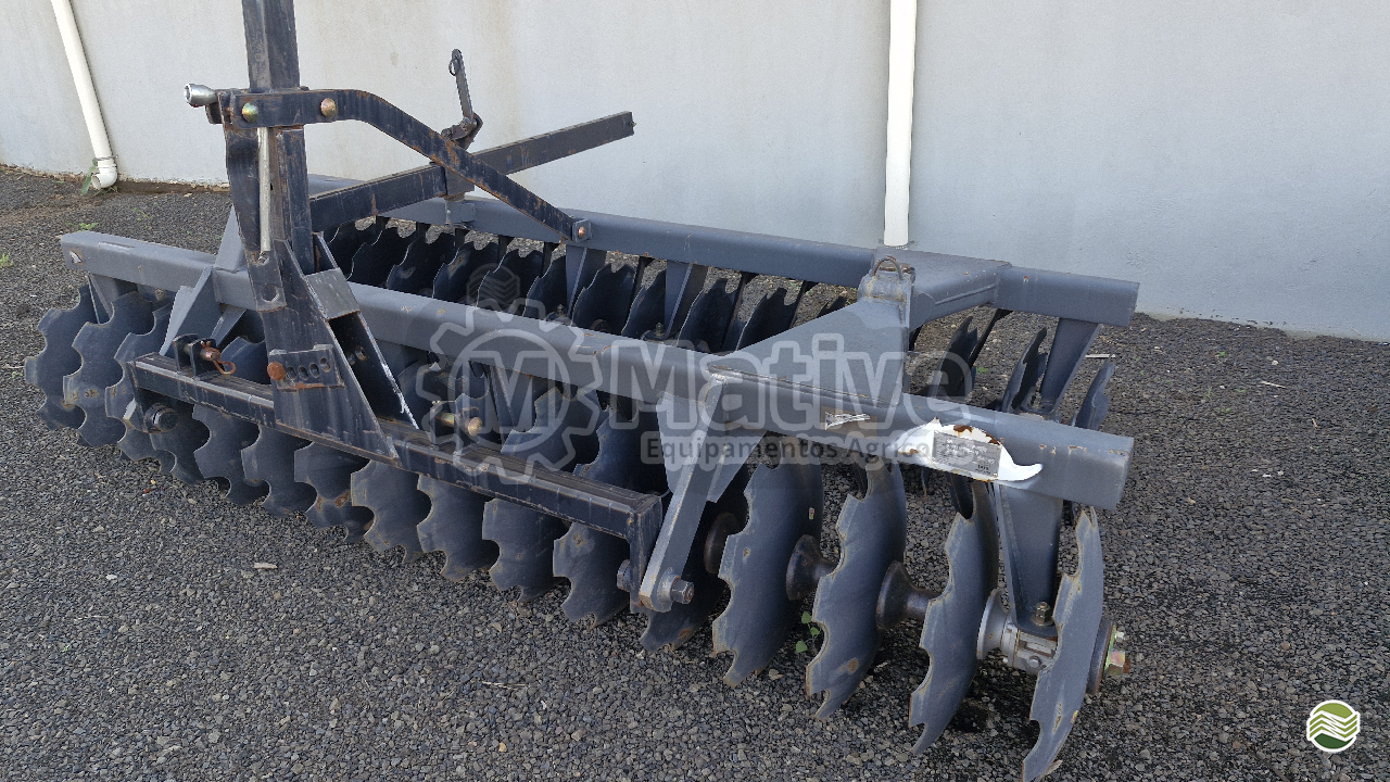IMPLEMENTOS AGRICOLAS GRADE NIVELADORA NIVELADORA 32 DISCOS Mative Equipamentos Agrícolas  MARTINOPOLIS SÃO PAULO SP